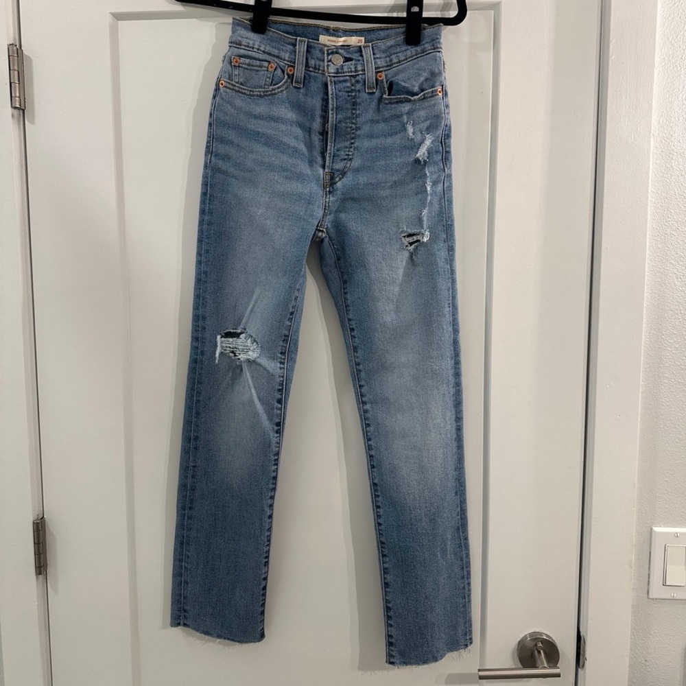 Levi’s Wedgie Straight